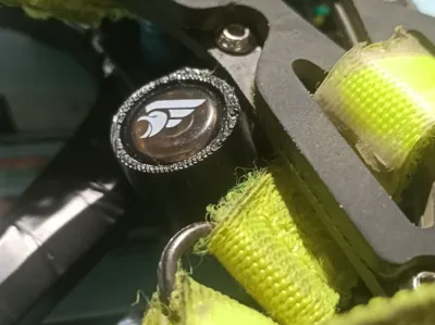 Soporte FlyFishRC Osprey lateral para Apex