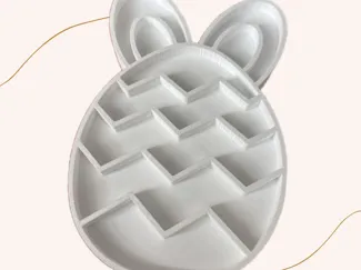Sensory tray easter egg