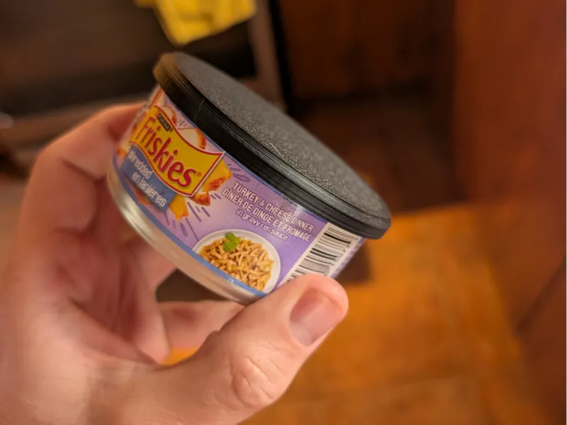 Cat food lid approx 86mm cans with inner snap