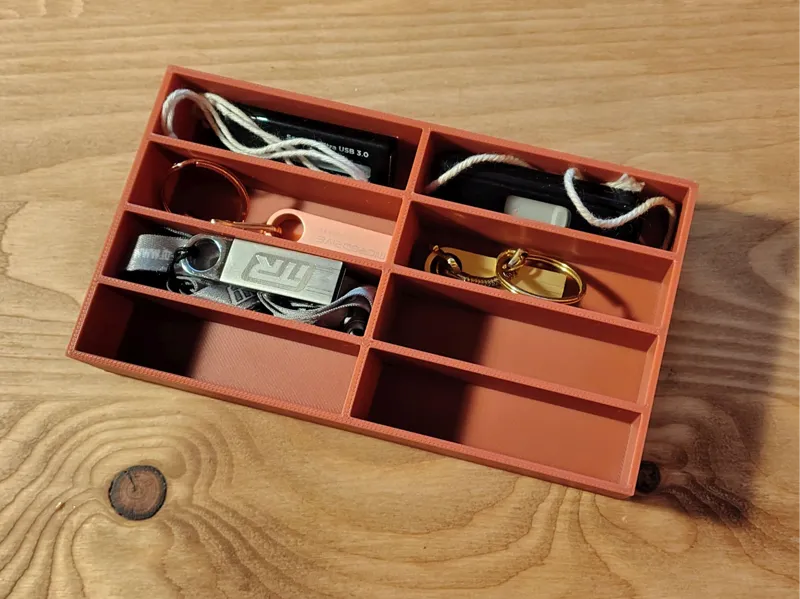 USB Memory Holder Box - Simple Organizer