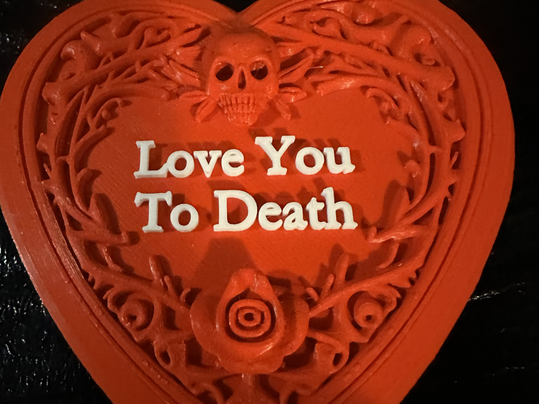 Love You To Death – Horror Valentine Heart Box 