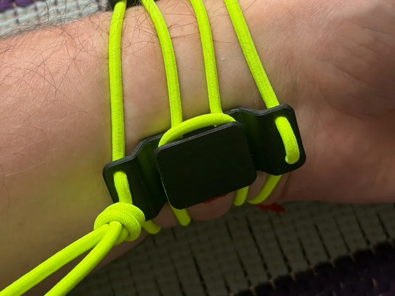 Bungee Strap Buckle (Suunto Nautic Inspired)
