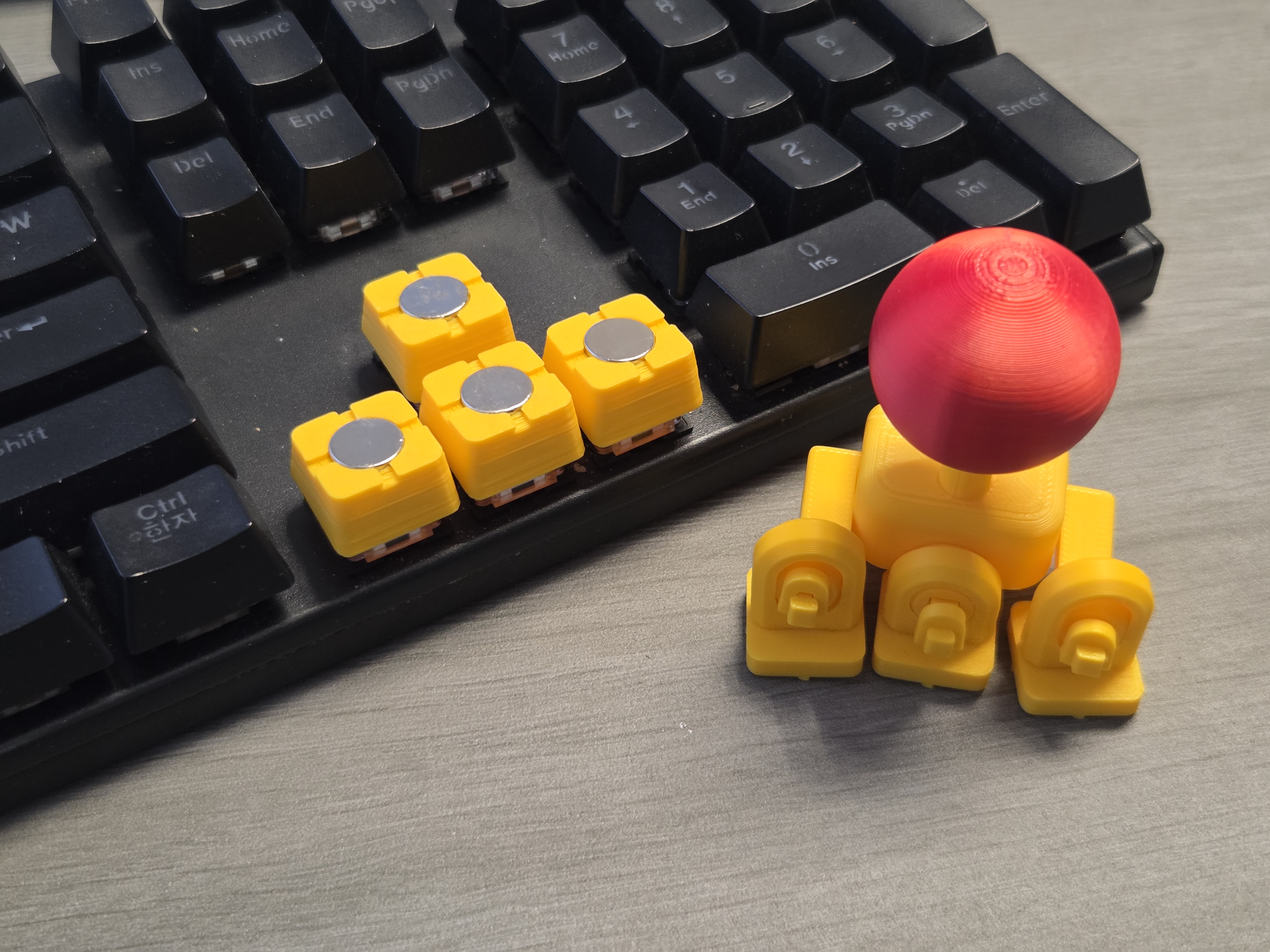 Thumbnail 2 of 3D model Joystick Keycap - KeyboaStick MAGNET