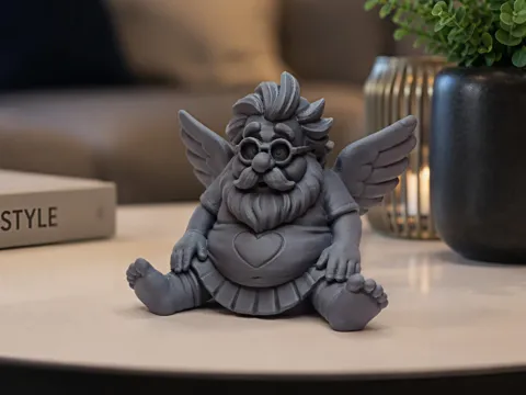 Modelo para impresión 3D: Engelopa "Wolkenbart" mit Herz und Fluegeln — referencia de MakerWorld