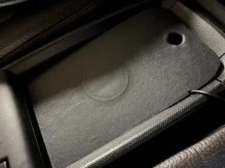 BMW i3 centre console cover w/ MagSafe