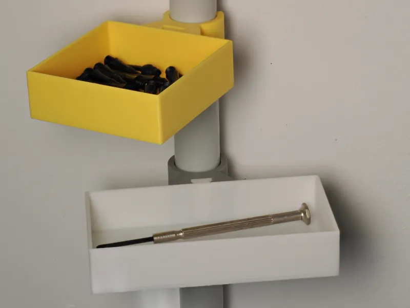 Klemme mit Ablage für Installationsrohr 20mm