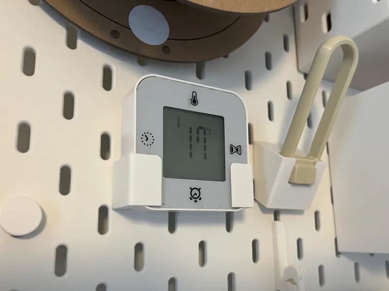 Ikea KLOCKIS-Holder for SKADIS