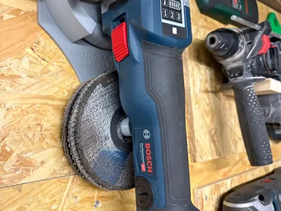 Angle Grinder Holder With Discs (Bosch/Dewalt/...)
