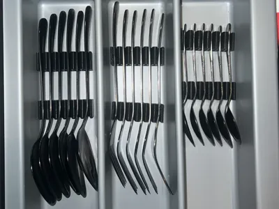 Cutlery holder