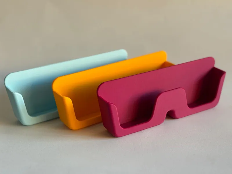 Wall mounted sunglass case