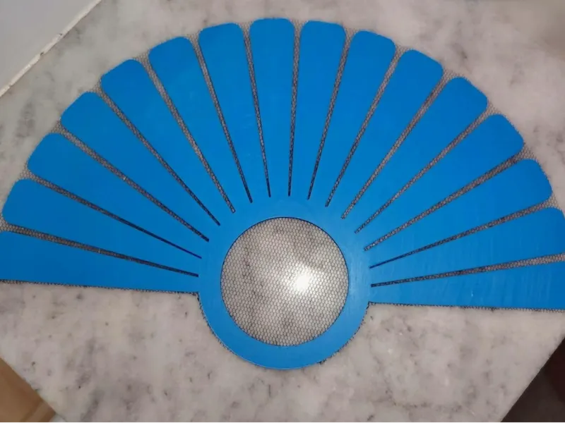 Elegant Static Fan Decor with Tulle Mesh