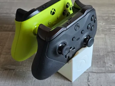 Xbox Controller Stand – Dual Display with Logo