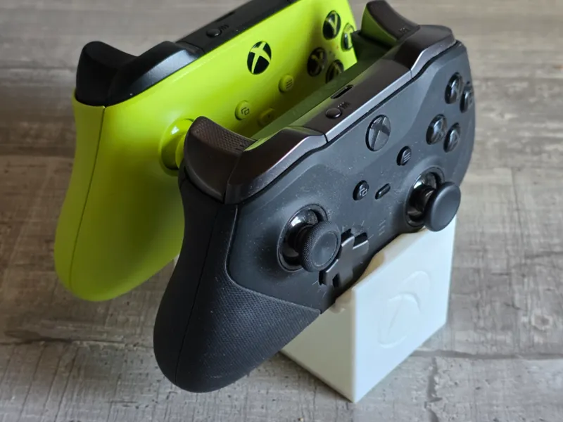 Xbox Controller Ständer – Dual Display mit Logo