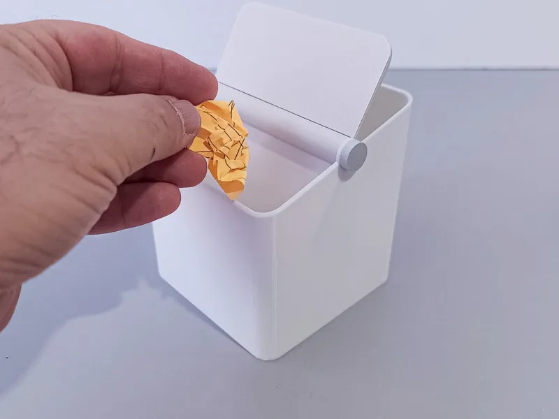 Mini Desktop Wastebasket