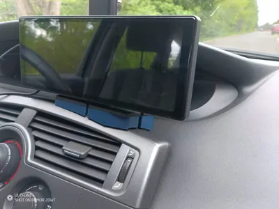Custom CarPlay Screen Mount for Renault Scenic II