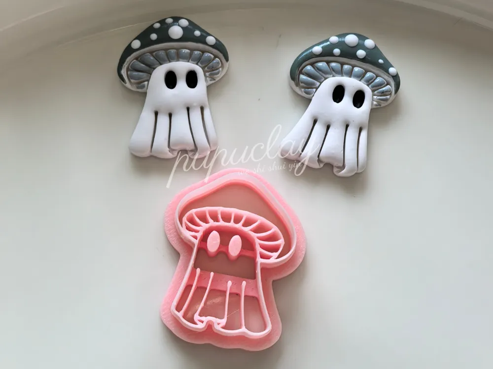 Cortador para modelado: Halloween mushroom ghost polymer clay cutter. Referencia del modelo original.