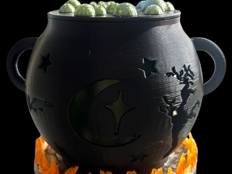 Witch’s Cauldron with LED Light