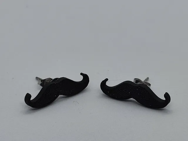 Pendientes Bigotes