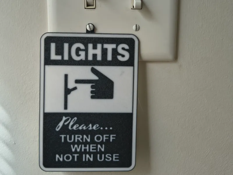 Please Turn Off Lights Sign- With Hanger