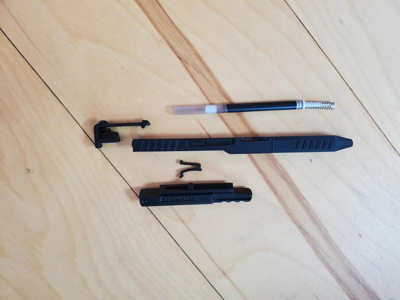 NEW SINGLE ACTION PEN: Edit text, 4 Parts view 3