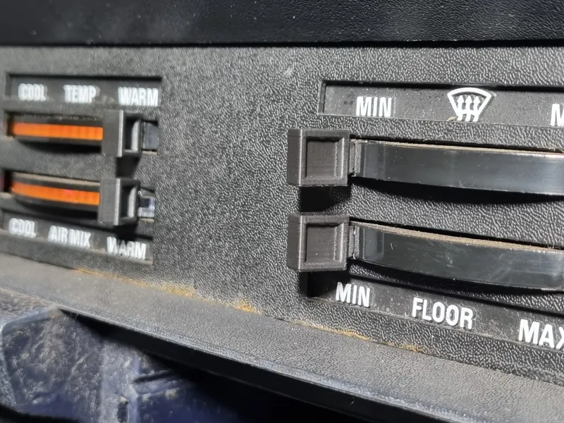 Volvo 240 climate control levers
