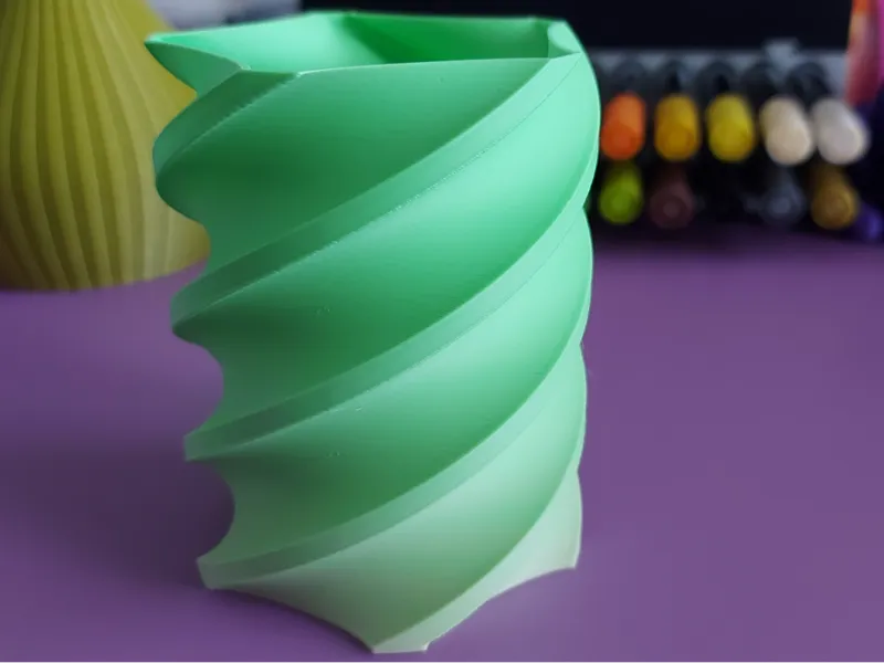 Spiralvase / Stiftehalter Spirale