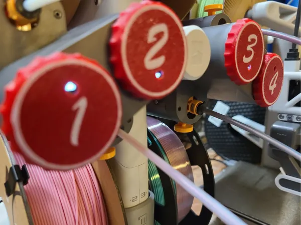 https://makerworld.bblmw.com/makerworld/model/USe4d0d4b9f7b7e8/design/2025-02-13_1eb1733e8b5cb8.jpg