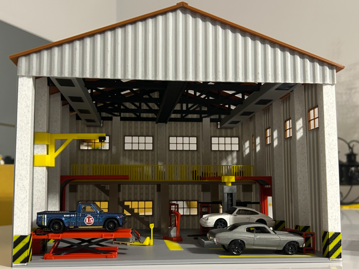 Garage ATLAS 1/64