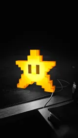 Лампа Mario с пикселизирана звезда