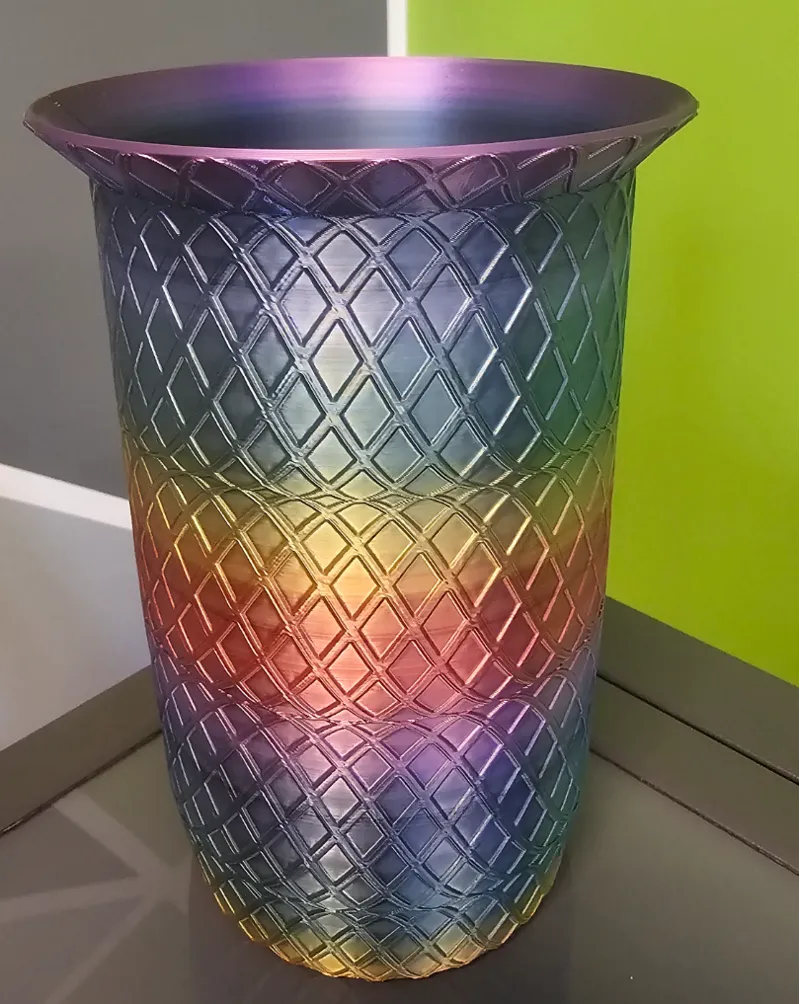Pretty Criss-Cross Vase