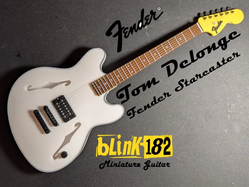 Blink182 Tom Delonge Fender Starcaster mini guitar
