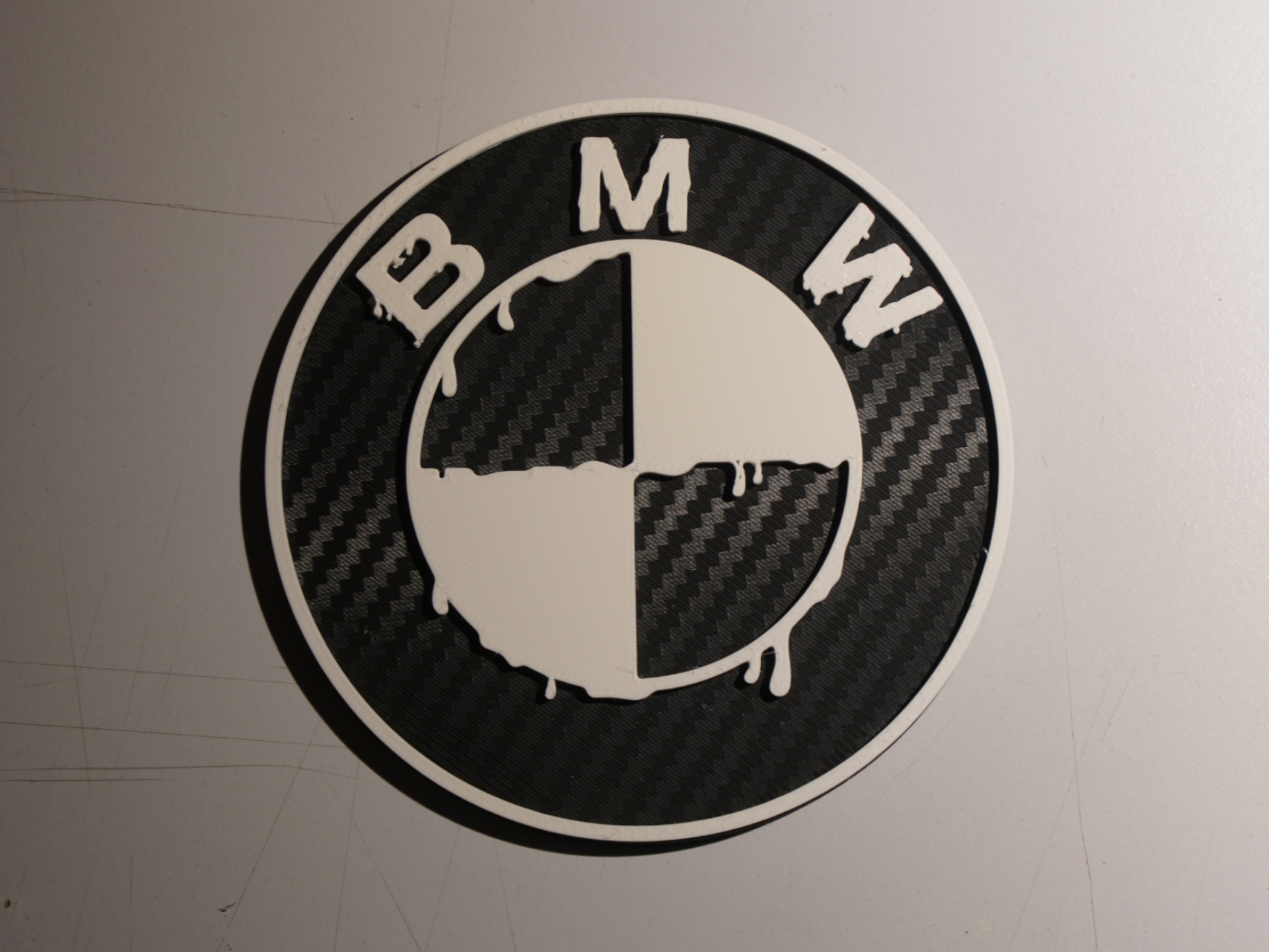 BMW dripping Emblem Carbon Fiber look