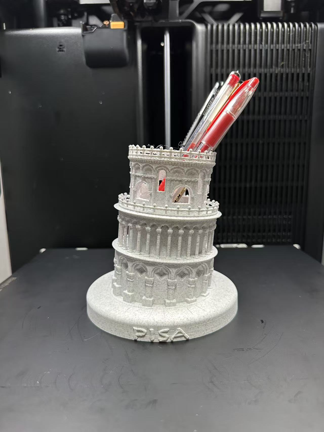 Miniatura 2 do modelo 3D 比萨斜塔和笔筒、意大利PISA（一体无支撑）