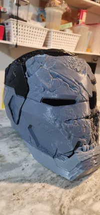 Casque Iron Man Mark 46 version zombie — photo 3