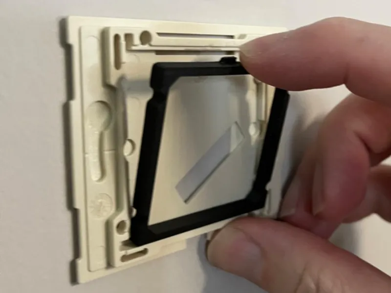 adapter "Shelly BLU" 2 "Eaton" 2 "Niko frame"
