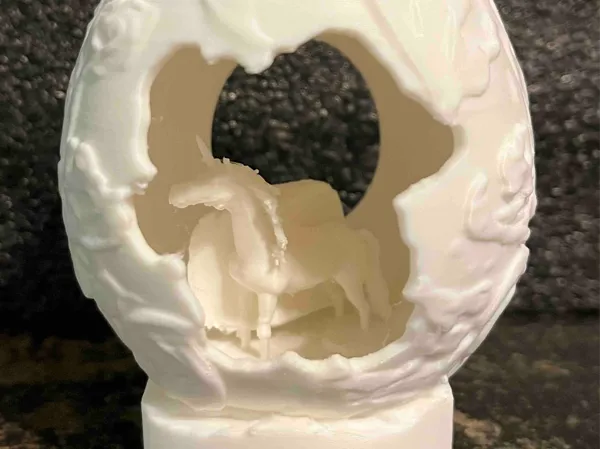 Oeuf de Paques licorne