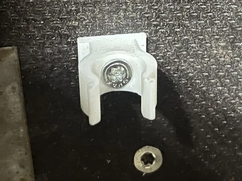Kurbelhalter Gaskasten 12mm