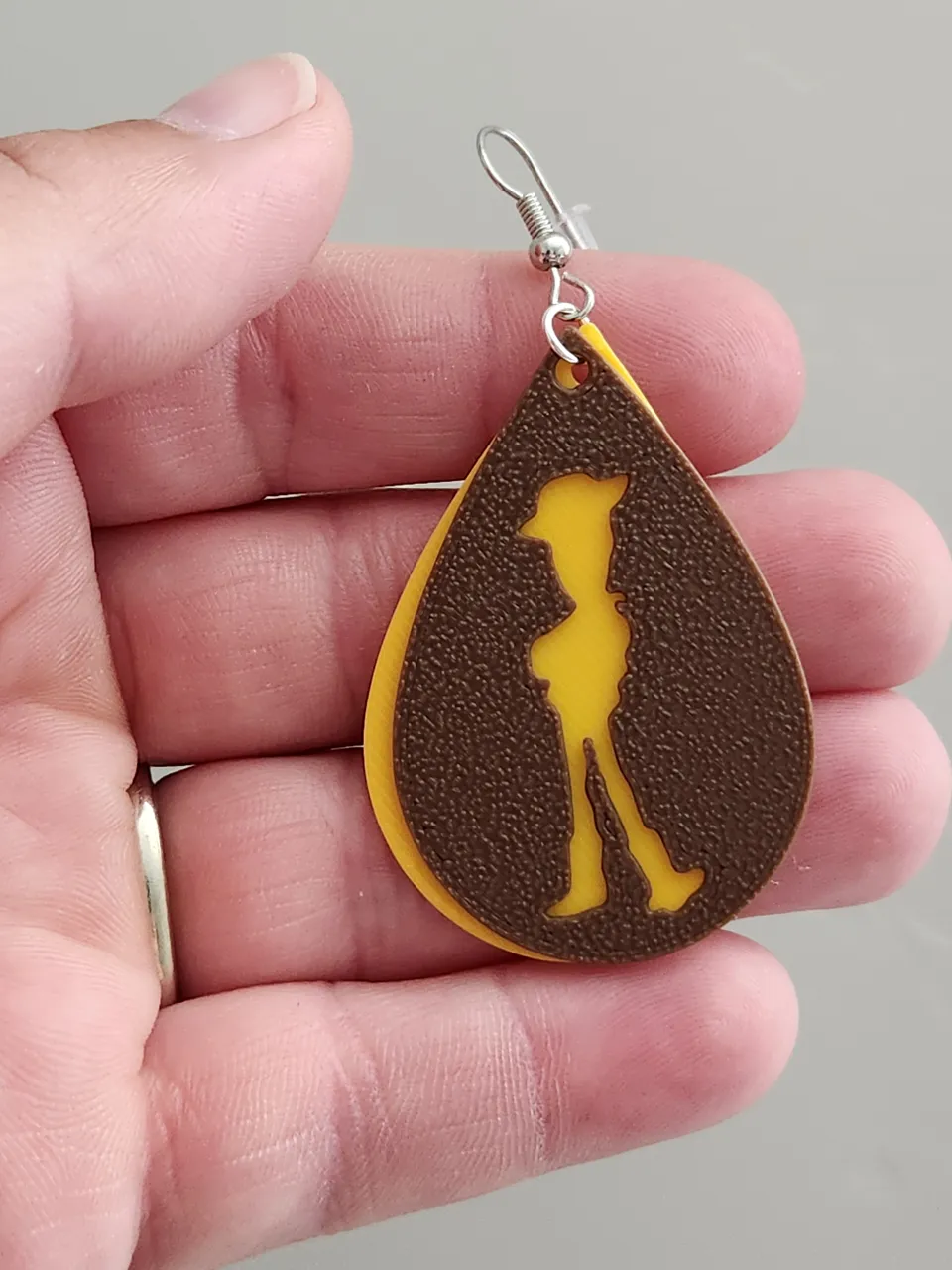 Woody Earrings view 2