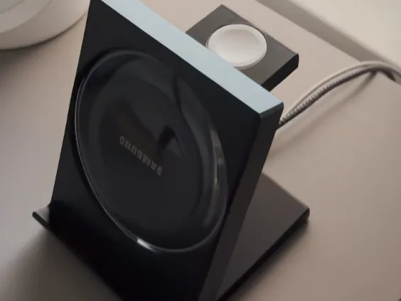 Support de charge induction téléphone et montre