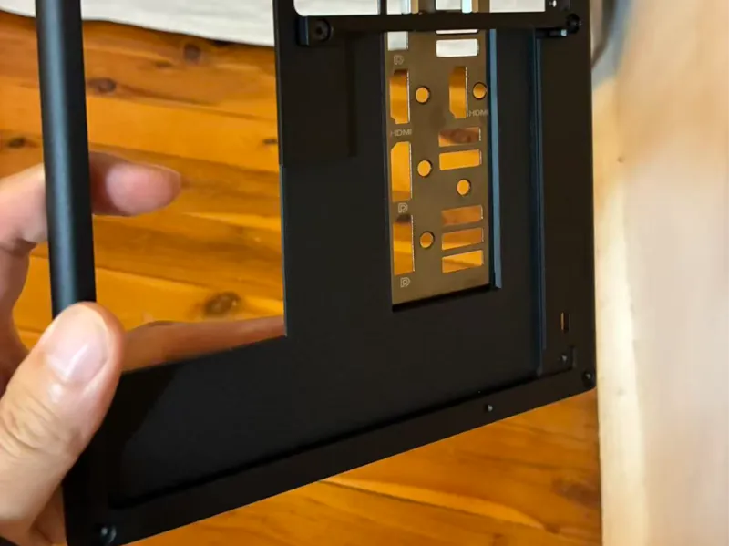 NCASE M2 垂直显卡支架及后挡板