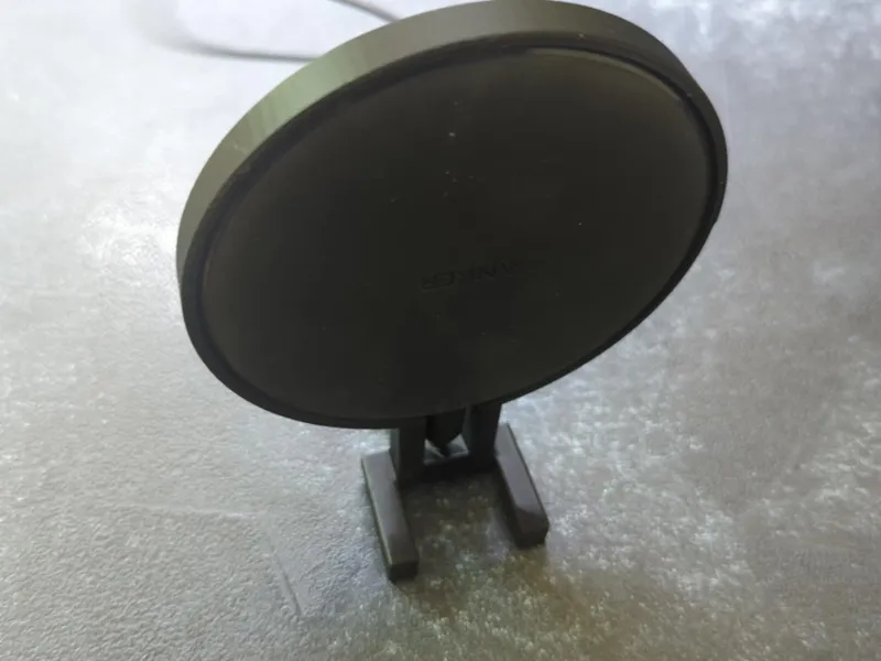 Anker 313 Wireless Charging Pad Holder|Phone Stand