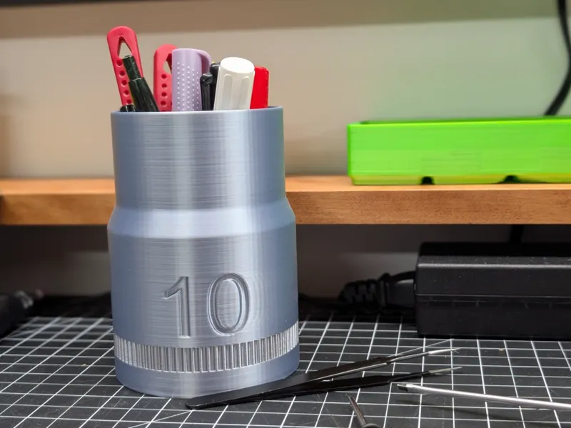 10mm Inspired Desk Pen Holder