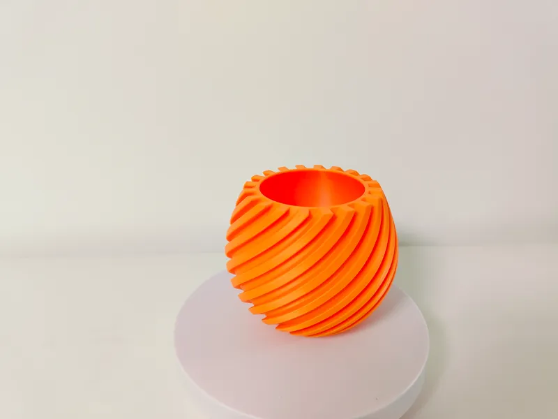 spiral pattern flowerpot 螺旋纹花盆