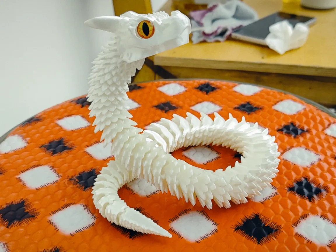 Internet-famous Sky Blue Bull Python, Water Buffalo Snake with 10mm ...