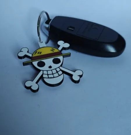 straw hat keychain (one piece)