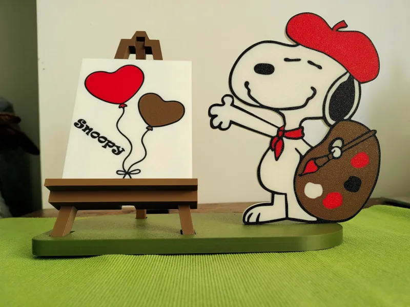 Snoopy artist phone holder