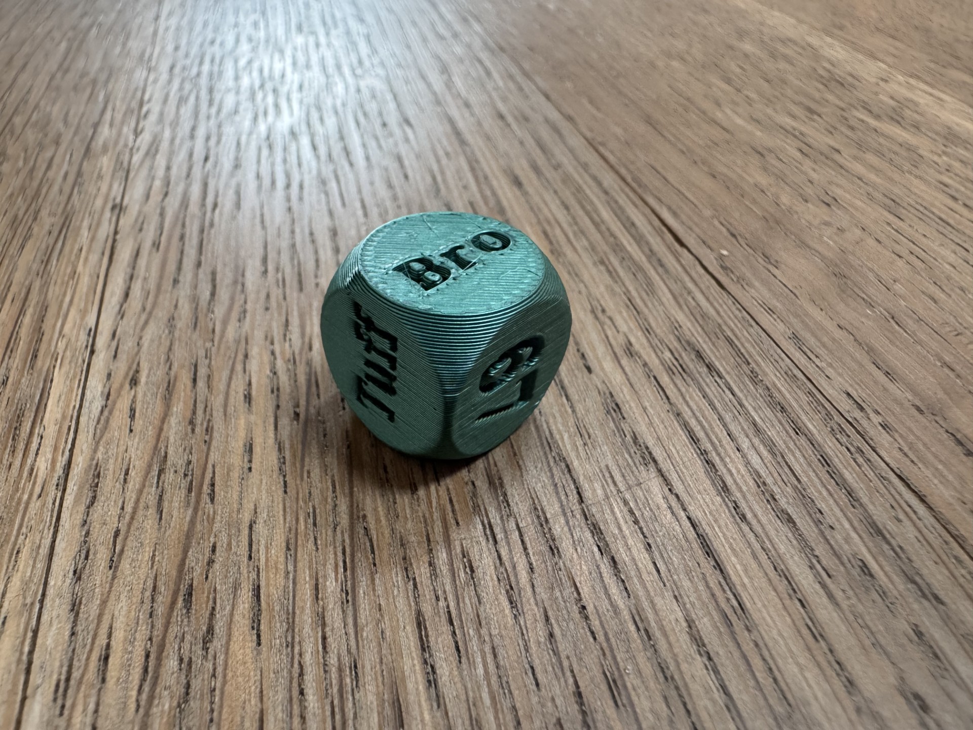 Modelo para impresión 3D: Bro Cube — vista de referencia 3