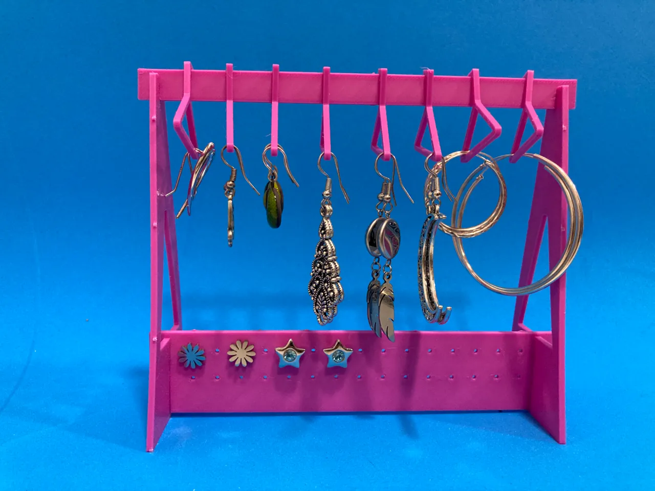 Earrings holder view 3