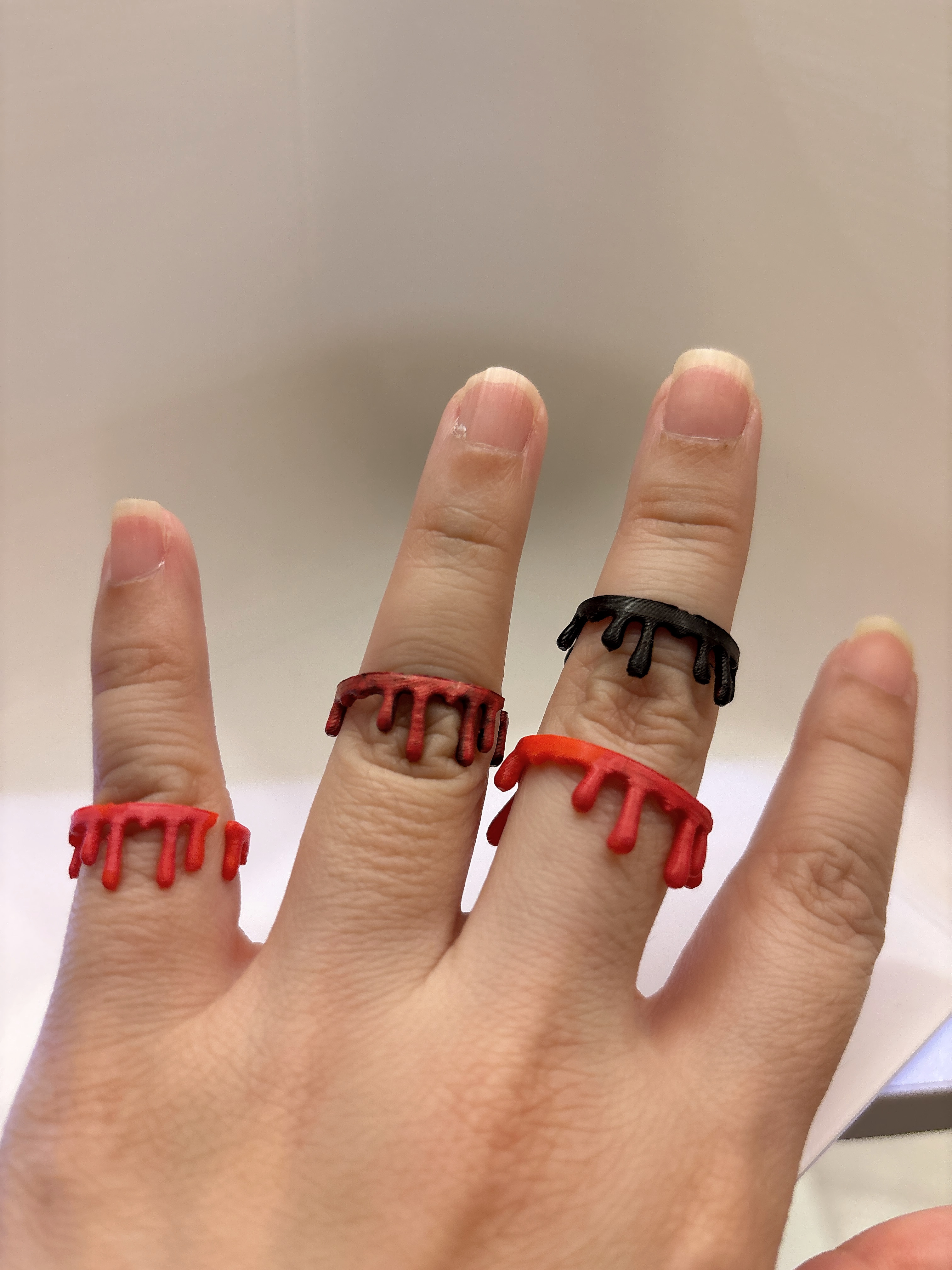 Miniatura 2 do modelo 3D 滴血指環