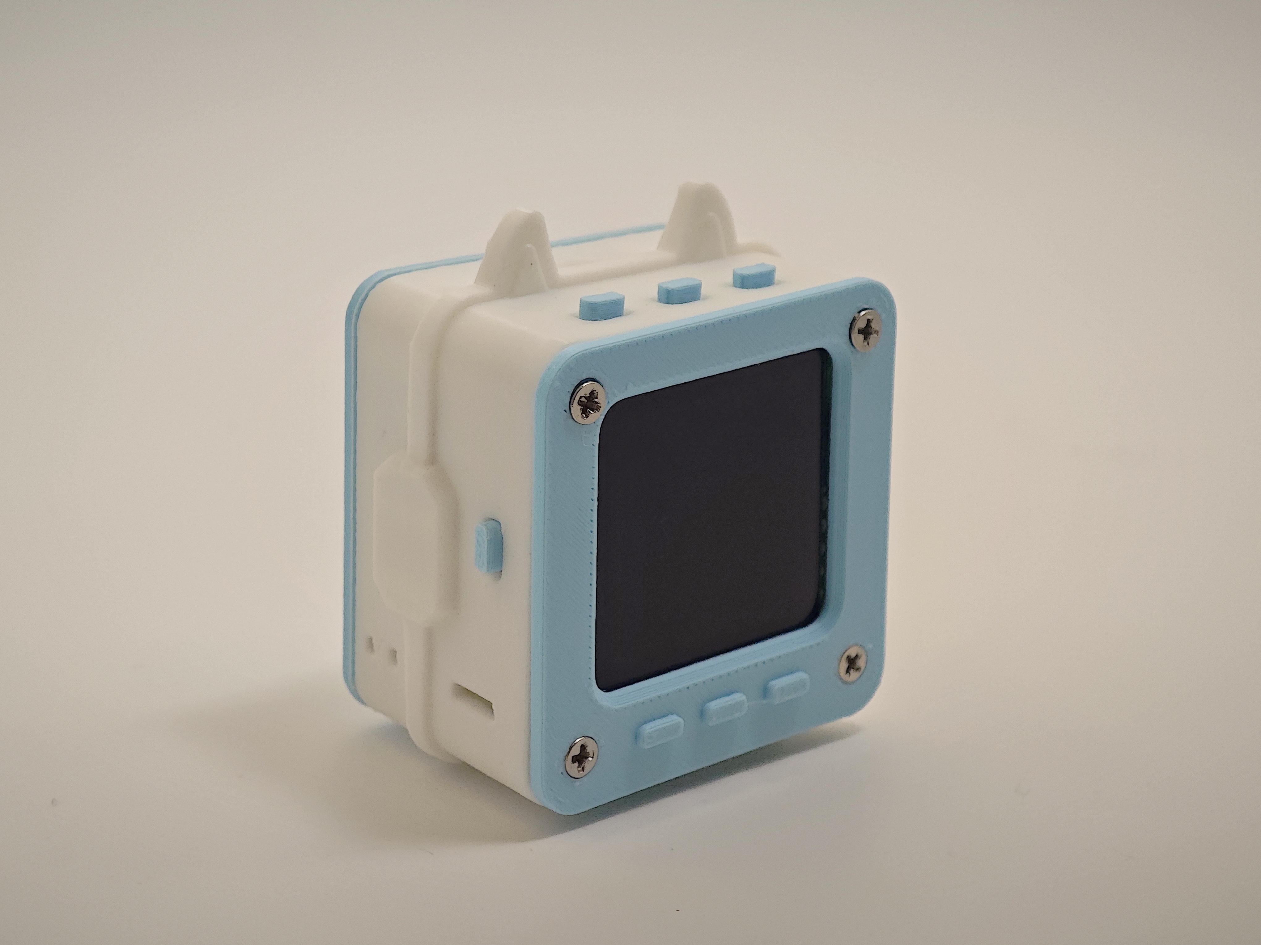 Miniatura 3 do modelo 3D 虾哥 AI小智聊天伴侣 你的台湾腔女友 英语老师